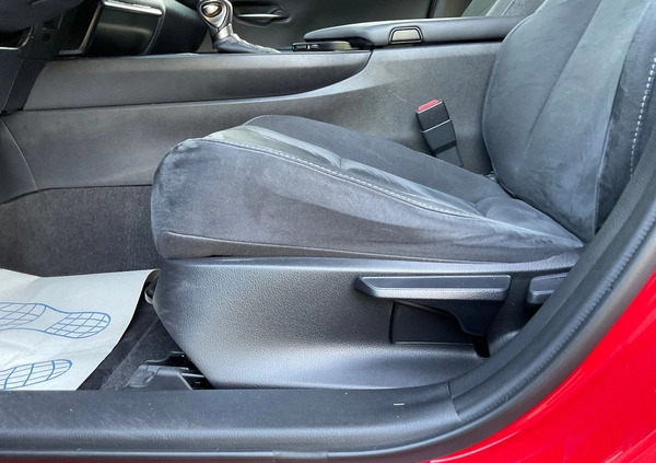 Lexus UX cena 129900 przebieg: 30760, rok produkcji 2020 z Kraków małe 466